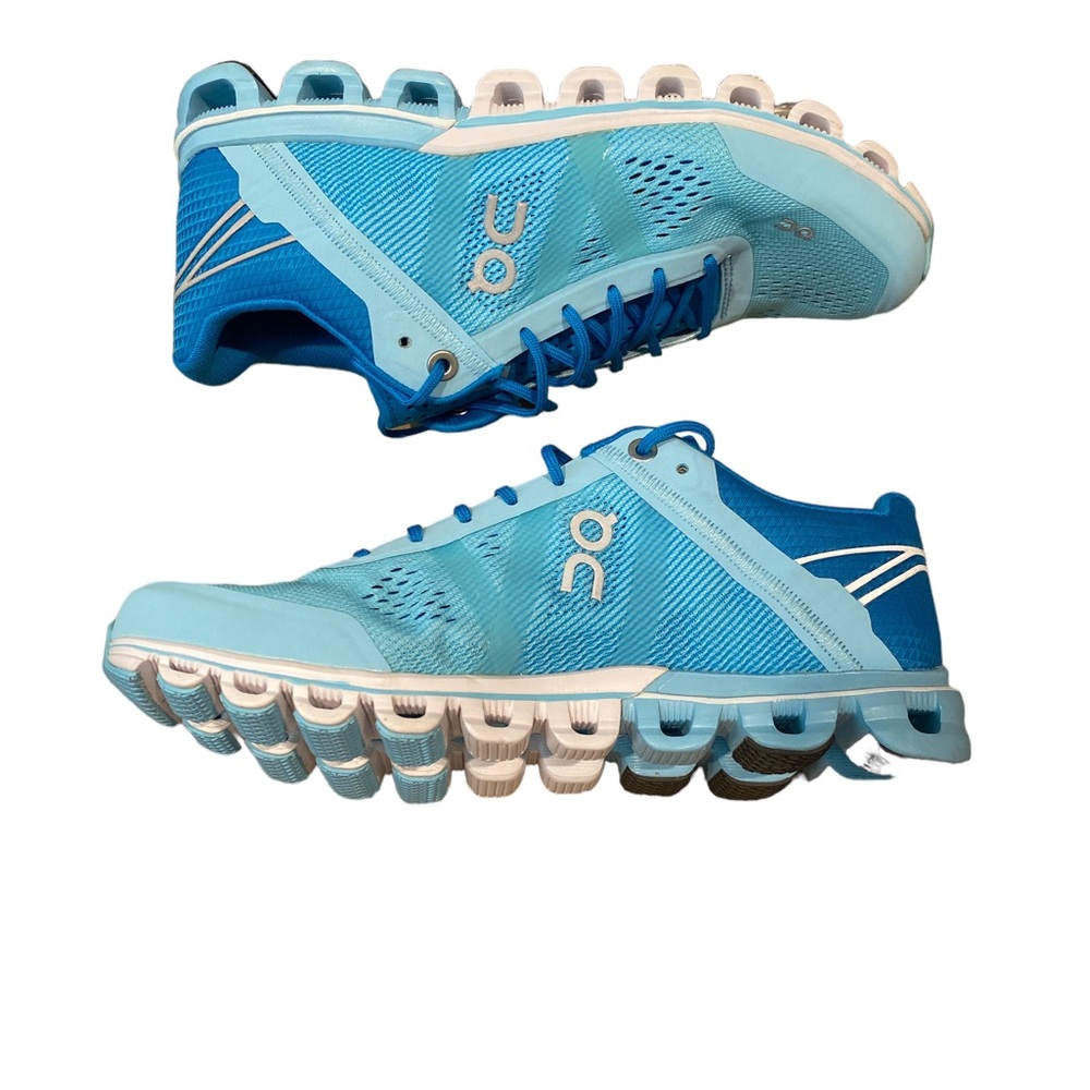 NWOB On Cloudflow Women's Running Shoes size 5.5